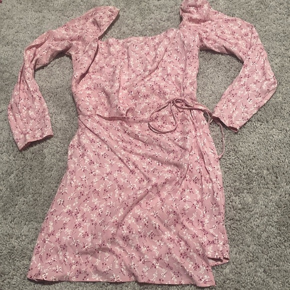 Reformation rosalie mini dress - Picture 3 of 4
